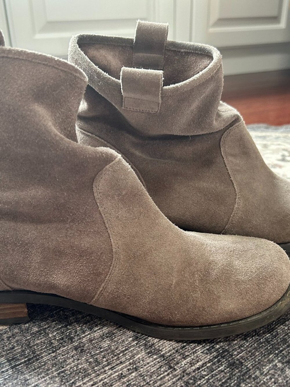 Sole Society Gray Suede Booties Size 8.5 EUC - Picture 3 of 7